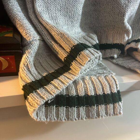 Roots Cabin Gray Cardigan Hi Low with Green Accents Medium - Picture 5 of 16